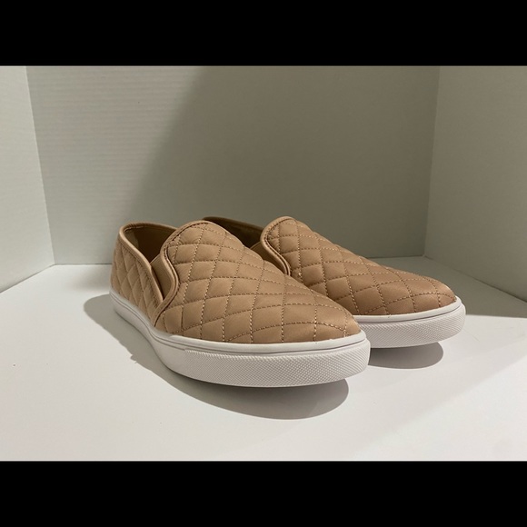 Steve Madden slip on - Picture 3 of 6